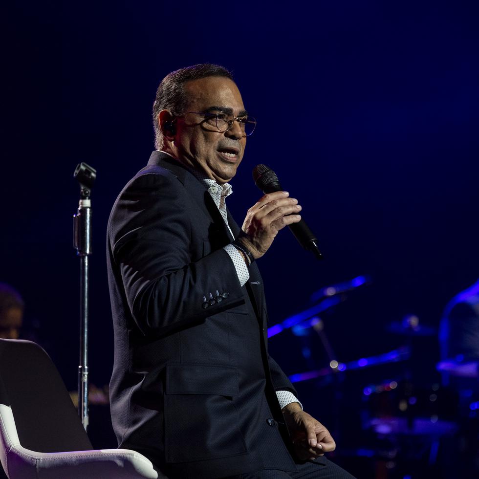 El cantante Gilberto Santa Rosa presentó el concierto “Auténtico” en el Coliseo de Puerto Rico José Miguel Agrelot.