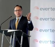 El acuerdo de servicios con Popular fue extendido por unos tres años, mientras el pacto donde Evertec y Popular comparten beneficios por la operación de la red ATH se extendió por cinco años.  En la foto, Mac Schuessler, presidente y CEO de Evertec.