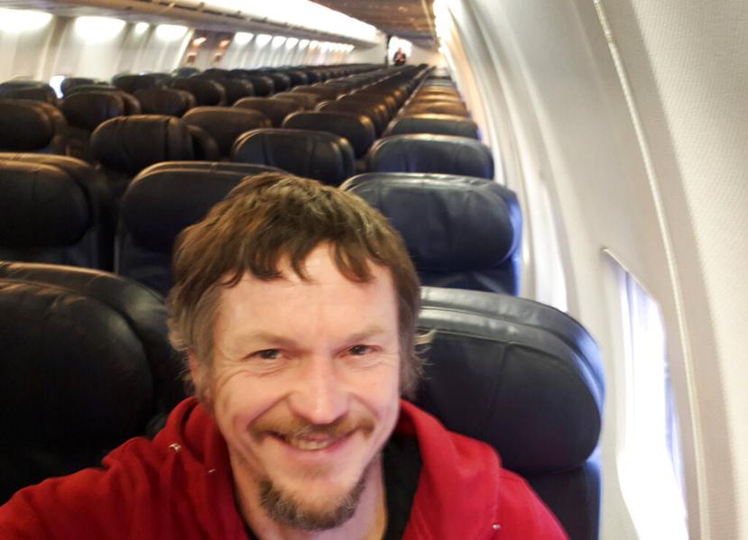 Skirmantas Strimaitis, a bordo del Boeing 737-800 al despegar de Vilna, Lituania. (Skirmantas Strimaitis via AP)