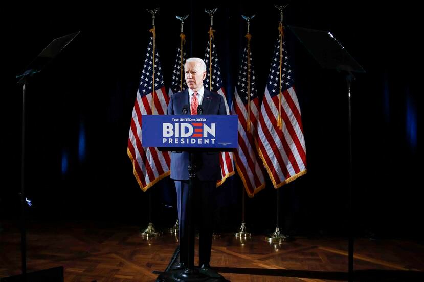 Fotografía de archivo del 12 de marzo de 2020 del candidato presidencial demócrata Joe Biden hablando sobre el coronavirus en Wilmington, Delaware. (AP/Matt Rourke)