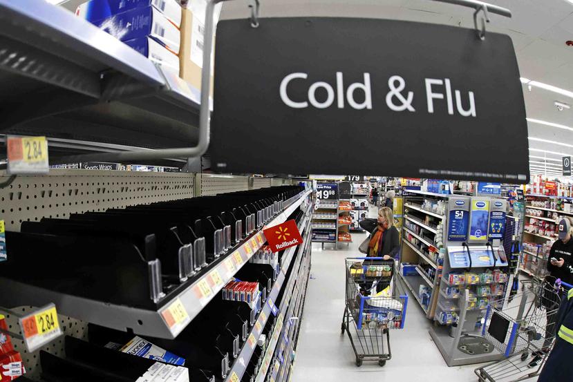 La sección de medicamentos para el catarro y la influenza en una tienda en Estados Unidos. (AP)