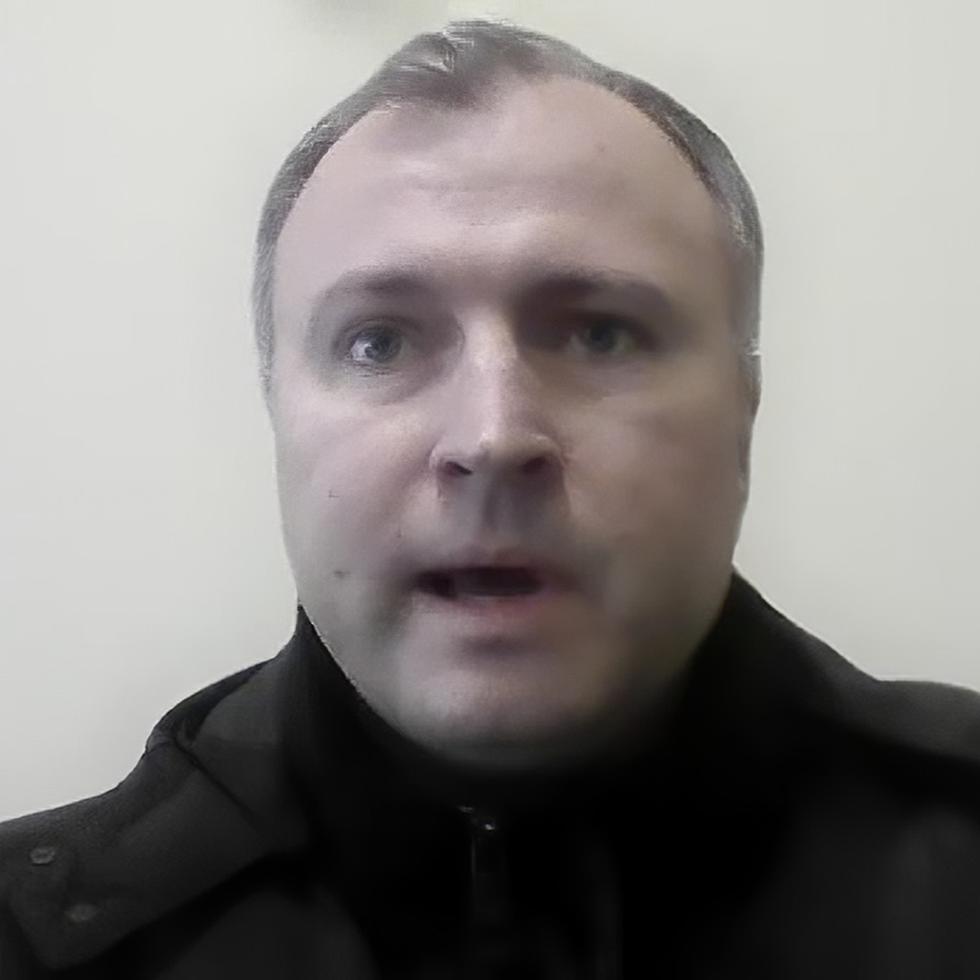 Victor Zhora, subdirector del servicio estatal de comunicaciones especiales, indicó también que han ocurrido unas 10 tomas hostiles de sitios web del gobierno de Ucrania con el fin de diseminar propaganda falsa de que su gobierno había capitulado.