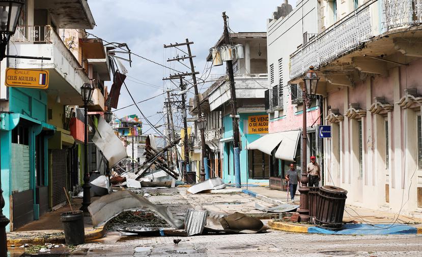 La emergencia que provocó el huracán María destapó las deficiencias en los planes municipales para responder a situaciones como esa, que arrasó la isla y provocó destrozos como estos en el casco urbano de Manatí. (GFR Media)