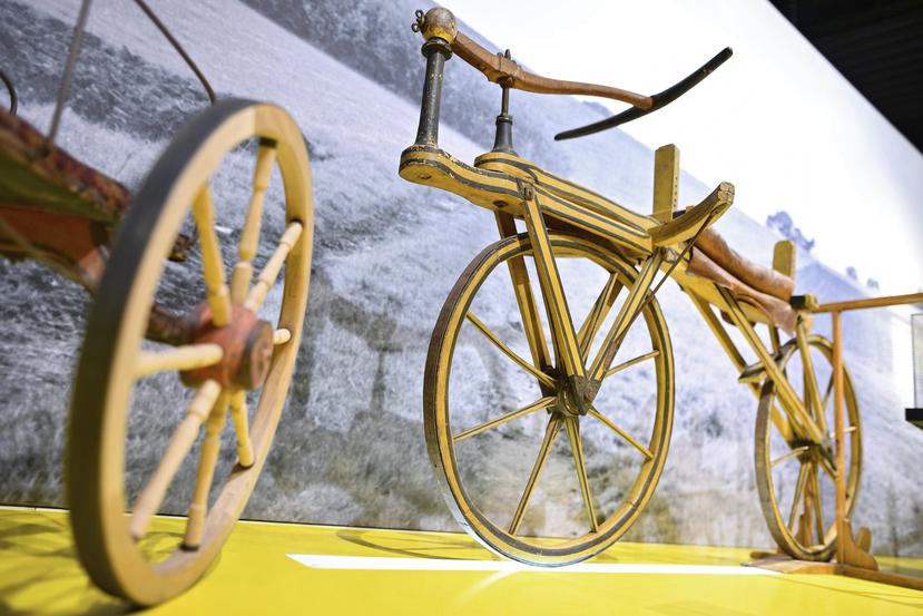 Réplica de la bicicleta inventada por el barón Karl von Drais. (EFE)