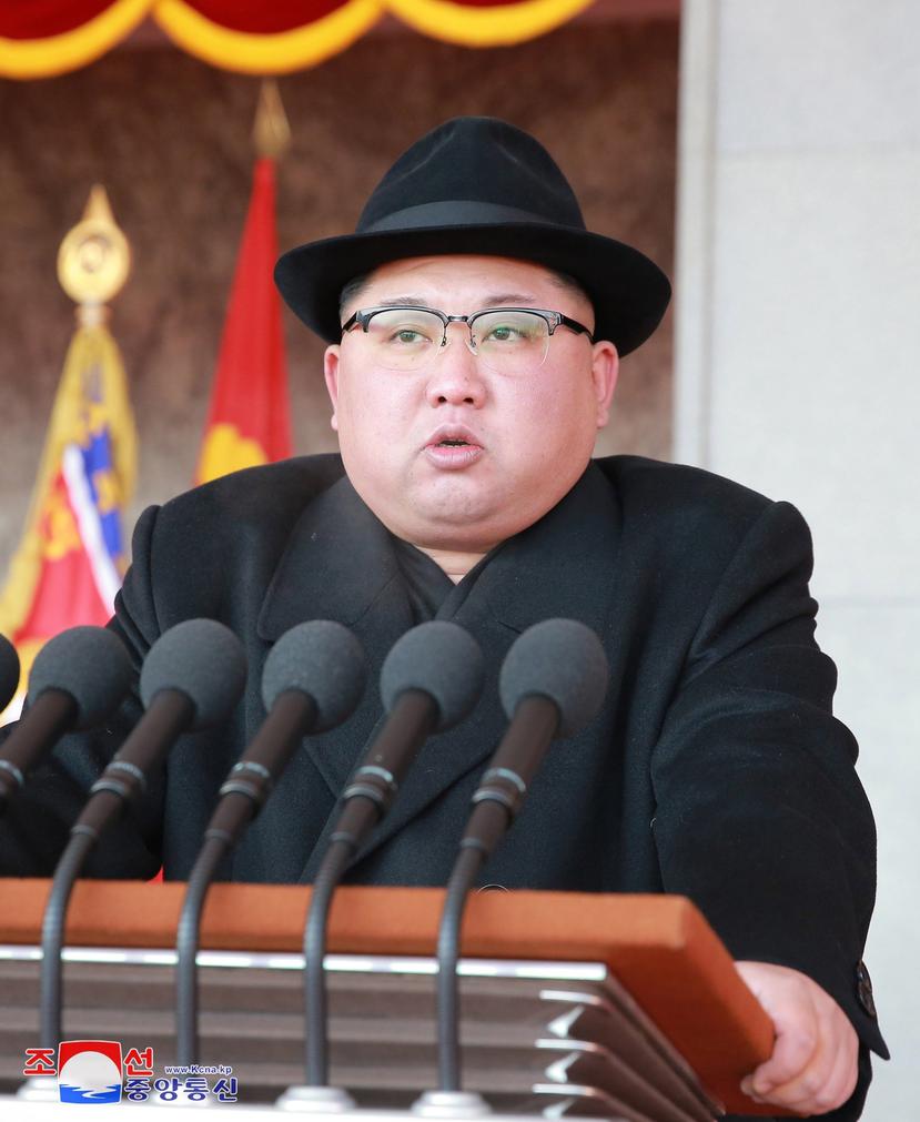 Kim Jong-un, durante el discurso que ofreció con motivo del desfile militar celebrado por el 70 aniversario de la fundación de su Ejército en Pyongyang, Corea del Norte (EFE).