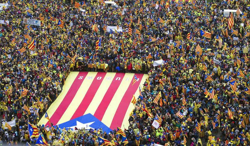Independentistas catalanes realizan una manifestación cerca del barrio de la UE en Bruselas (AP).