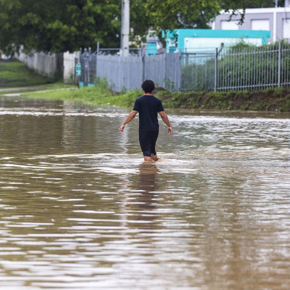 Un aviso de inundaciones repentinas fue emitido al mediodía del viernes para los pueblos de Barceloneta, Arecibo, Camuy, Florida y Hatillo.