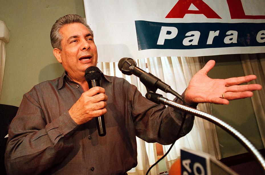 De 1989 a 1992, y del 2 al 14 de enero de 2002, Misla Aldarondo también fungió como portavoz de la minoría del PNP en la Cámara baja.