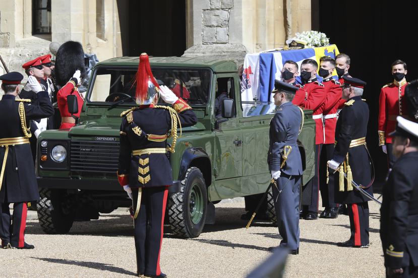 Inicia el funeral del príncipe Philip en el castillo de Windsor en Windsor, Inglaterra. (Foto: AP)
