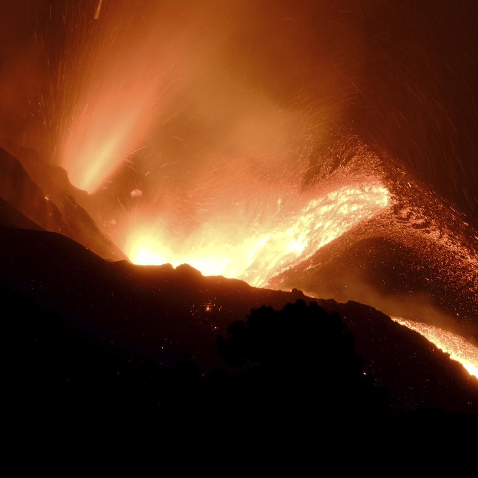 Los nuevos ríos de lava no han provocado la evacuación de más residentes.