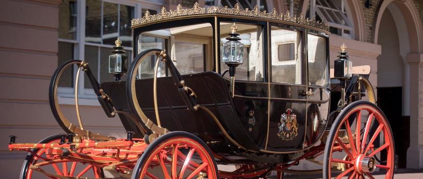 El príncipe Harry y Meghan Markle escogieron de la colección real un carruaje abierto Ascot Landau para su procesión nupcial. (AP)