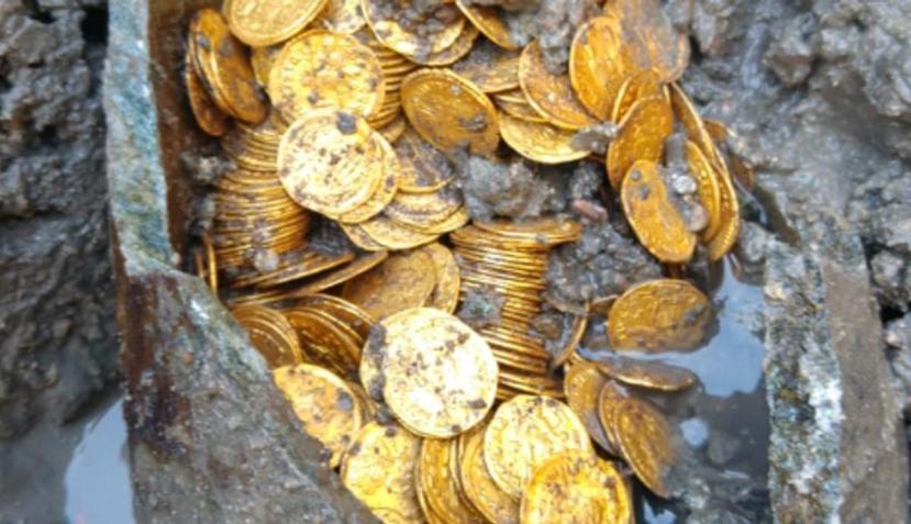 El ministro Alberto Bonisoli señaló que las monedas son un tipo de mensaje que dejaron los antepasados. (Ministerio de Cultura de Italia)