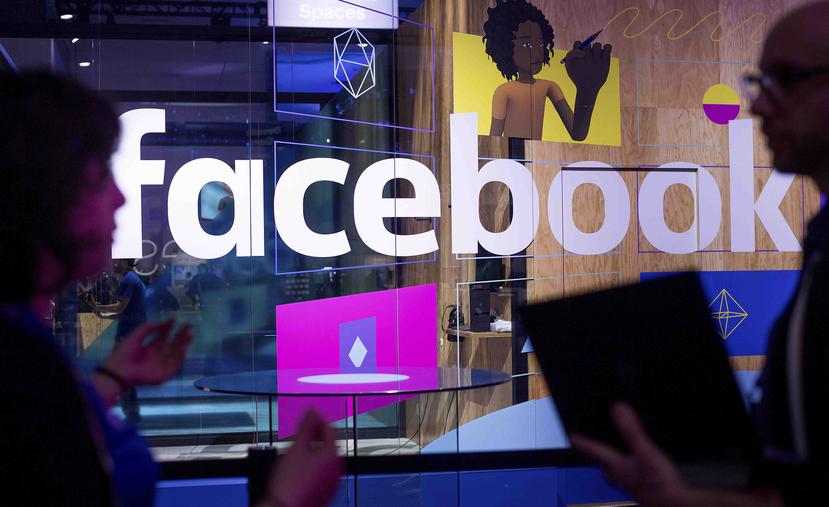 Cambridge Analytica se declaró en quiebra este año a raíz de las acusaciones de que utilizó información personal obtenida de 87 millones de cuentas de Facebook. (AP)