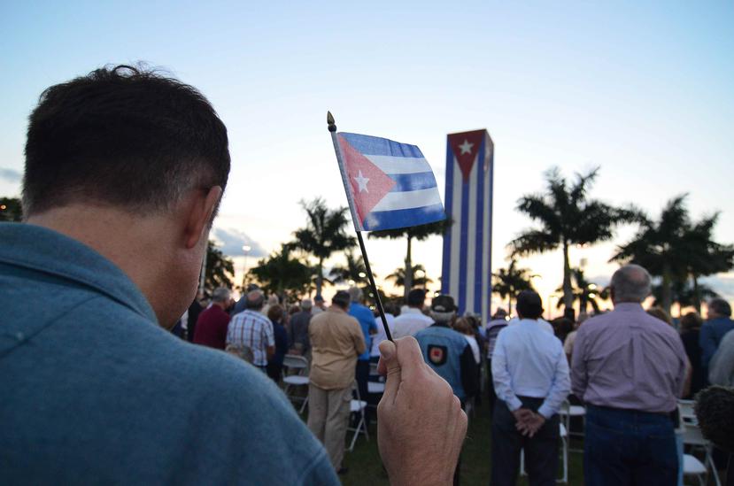 Recientemente el gobierno estadounidense anunció la activación de nuevas medidas de recrudecimiento del bloqueo o embargo económico contra Cuba. (EFE/Gastón de Cárdenas)