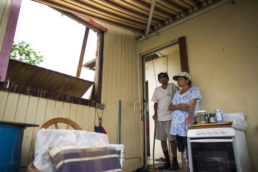 La residencia de Hilda Luz Sierra y su esposo, José M. Melecio, quedó completamente destrozada, salvo un cuarto cuyas paredes son de cemento.