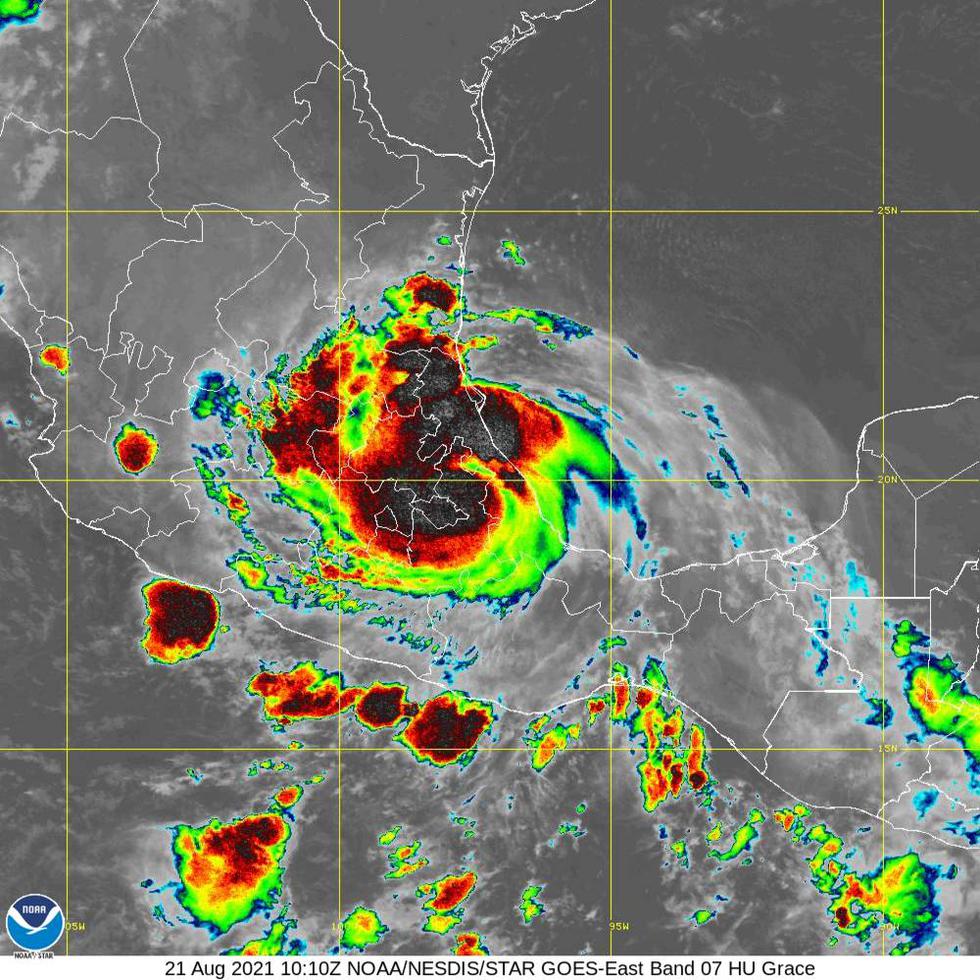 Imagen del satélite infrarrojo que muestra al huracán Grace sobre México en la mañana del sábado, 21 de agosto de 2021.