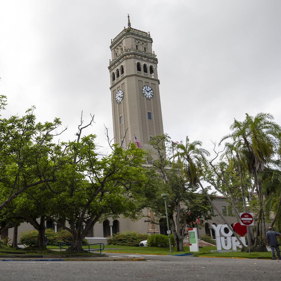 El Recinto de Río Piedras de la Universidad de Puerto Rico convoca a la creación de cinco murales en diversas áreas del campus.