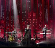 Desde la izquierda: John Taylor, Roger Taylor, Simon Le Bon Nick Rhodes de Duran Duran; y Graham Coxon, durante su actuación en la entrega de los Billboard Music Awards el domingo 23 de mayo de 2021. (NBC via AP)