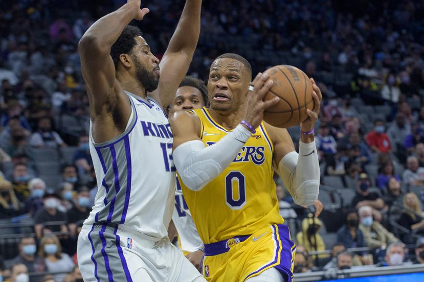 Russell Westbrook promedió 18.5 puntos por partido, 7.4 rebotes recuperados y 7.1  asistencias en 78 partidos con los Lakers.