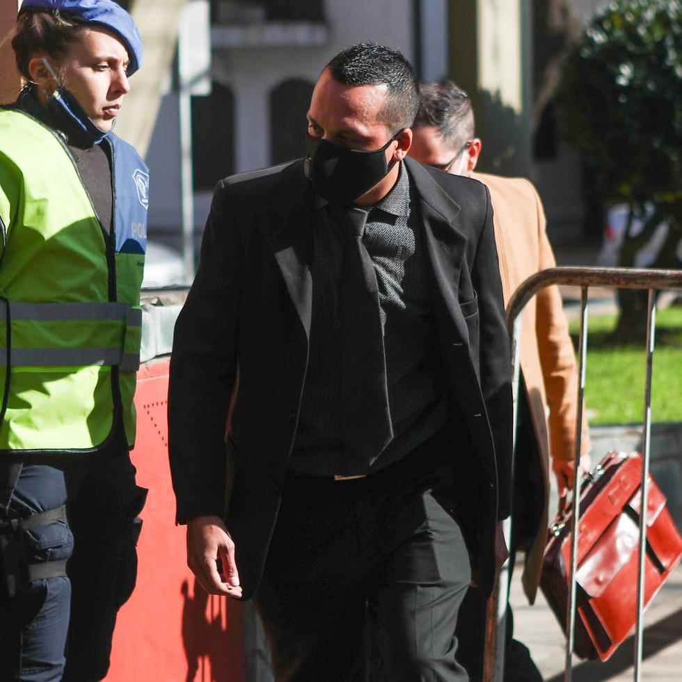 Ricardo Almirón, enfermero imputado por la muerte de Diego Maradona, llega a declarar a la fiscalía de San Isidro.