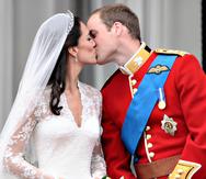 Savage trabajó los bordados del vestido de Kate Middleton para su boda con el príncipe Willism en el 2011. (Foto: Archivo)