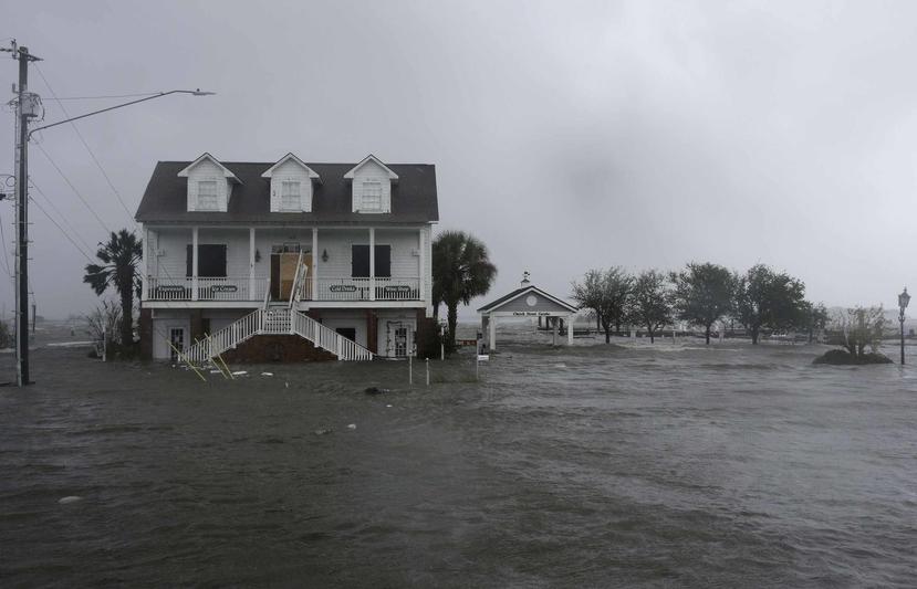 Inundaciones en Swansboro, Carolina del Norte. (AP / Tom Copeland)