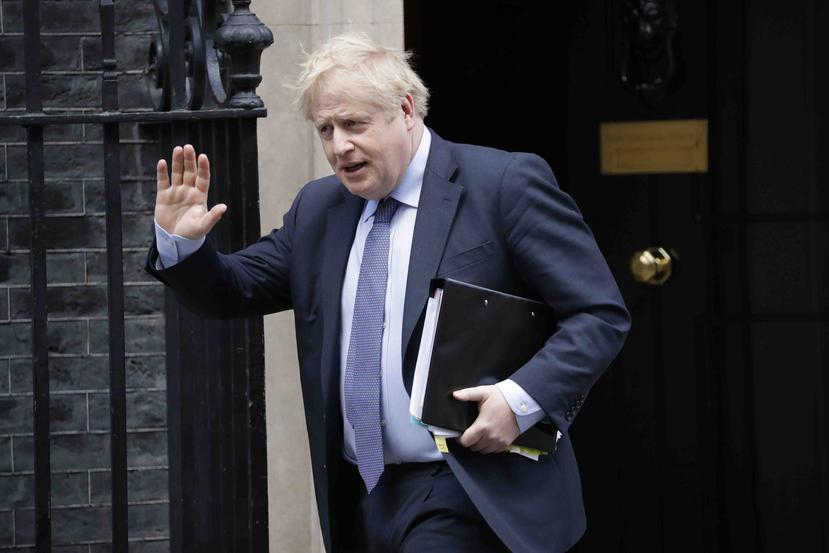 El gobierno conservador del primer ministro, Boris Johnson (arriba), dijo que las nuevas reglas deberán "abrir al Reino Unido a los más brillantes y mejores del mundo". (AP / Matt Dunham)
