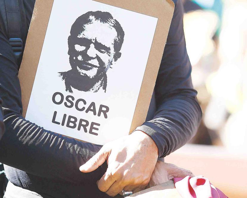 Como parte de las condiciones impuestas, Oscar López Rivera sólo podrá salir de la residencia bajo autorización, por ejemplo para citas médicas. (Archivo/GFR)