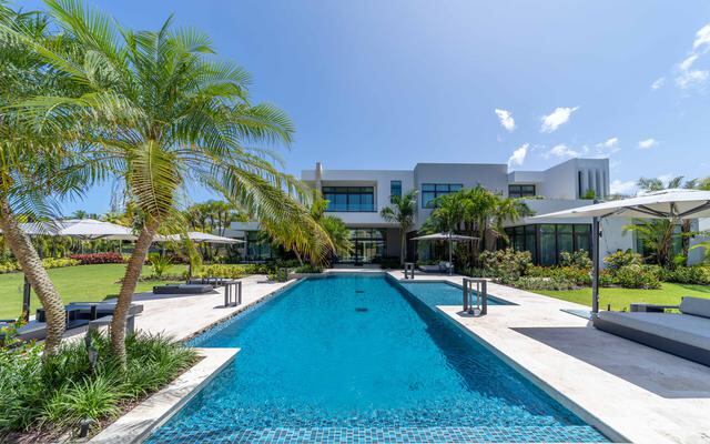 Dorado Beach se mantiene como el único lugar de Puerto Rico donde se venden residencias por $10 millones o más