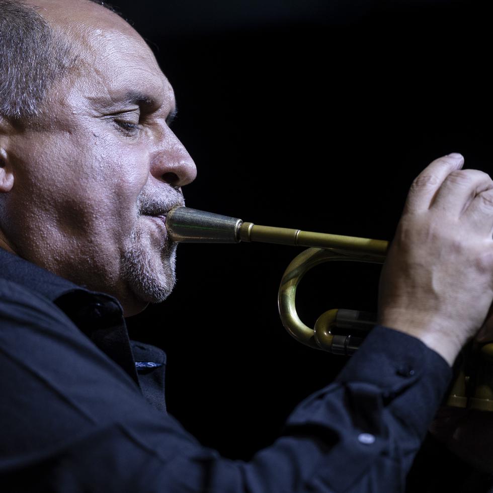 El músico presentó un repertorio de jazz latino y contemporáneo. 