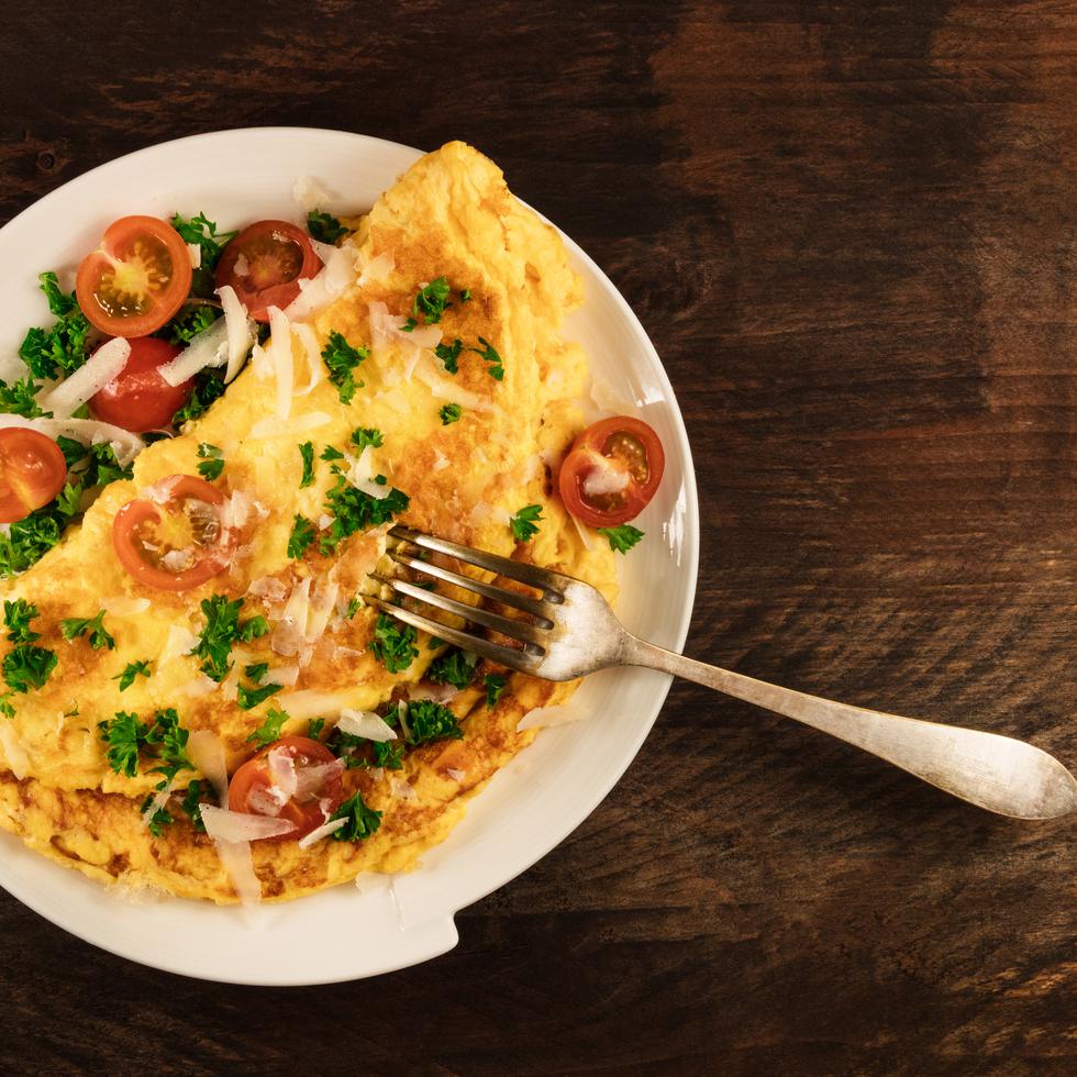 Te damos los pasos exactos para que prepares una omelet perfecta. Foto referencial.
