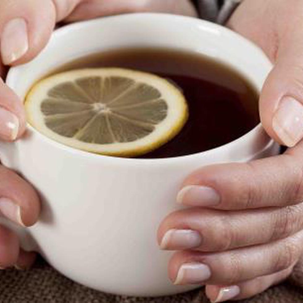 La combinación de cafeína y aminoácidos, como la L-teanina, presentes en el té, ha demostrado potenciar la concentración y el estado de alerta.
