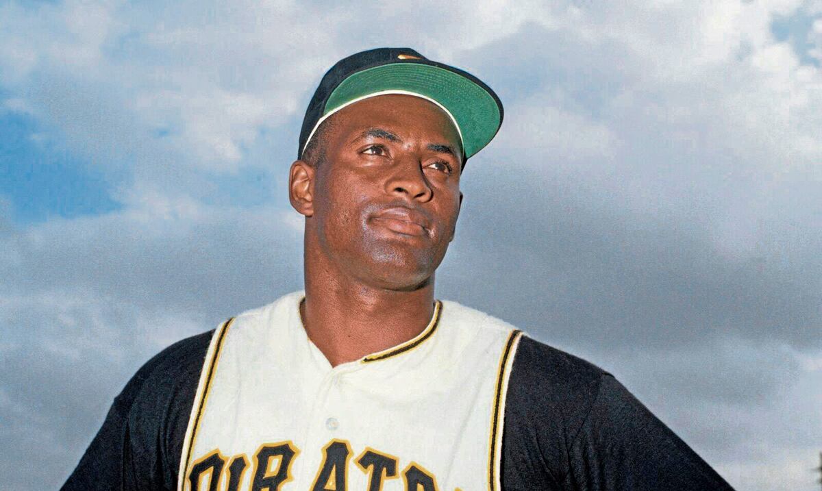 Roberto Clemente tendered one of the 250 statues of the National Garden of the Heroes