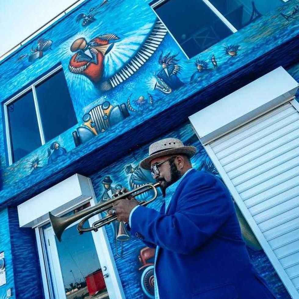 El músico Charlie Sepúlveda creó su club de jazz C-Note en Luquillo.