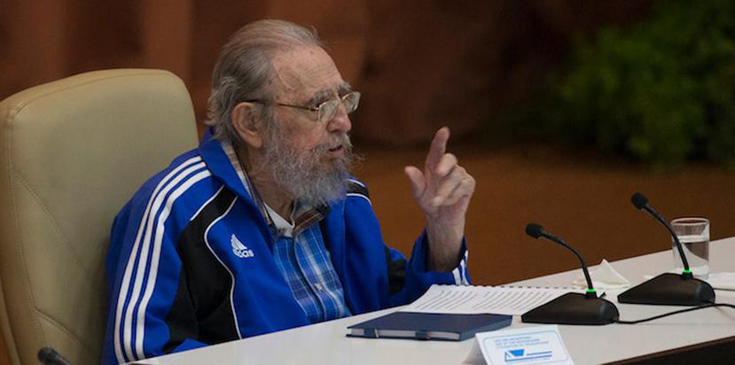 Hoy, al dirigirse al pleno del séptimo congreso del Partido Comunista de Cuba (PCC), el mismo Castro decidió poner el tema de la muerte sobre la mesa y referirse con total naturalidad a lo que, como dijo, será “su turno”. (Cubadebate.com)