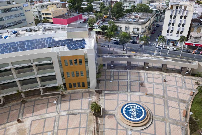 Imagen aérea de la sede de la Autoridad de Energía Eléctrica (AEE), en Santurce. (GFR Media)