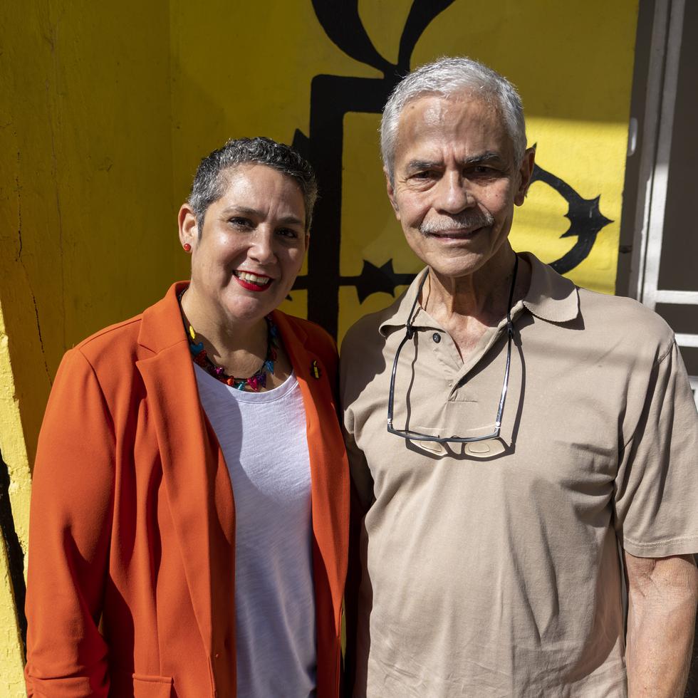 Liza Gallardo Martín, directora ejecutiva de Amnistía Internacional Puerto Rico, y Luis Rivera Pagán, expresidente y fundador de la organización local.
