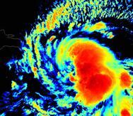Imagen de satélite de la tormenta tropical Fiona mientras se acerca a Puerto Rico.