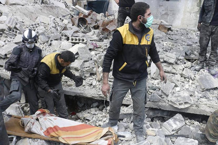 Desde el 18 de febrero, aumentó a 1,454 el número de civiles sirios muertos, según el Observatorio de Derechos Humanos de Siria (AP).