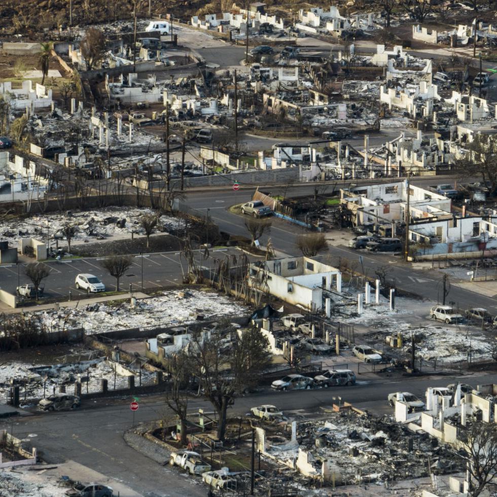 Esta vista muestra los daños causados por un incendio en Lahaina, Hawaii, el 17 de agosto de 2023. (AP Foto/Jae C. Hong)