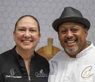 La Chef Rosana Rivera y el Chef Ricardo Castro, esposos y socios en su negocio "The Chef and the Baker", que ubica en Clearwater, Florida.