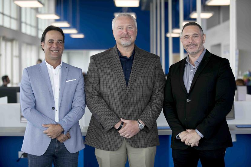 José Suárez, Frank Bisese y Ken Bartz (de izq. a der.) son los propietarios de Market Tech Consulting. (Suministrada)