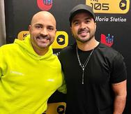 El locutor Alex Díaz junto al cantautor Luis Fonsi. (Instagram)