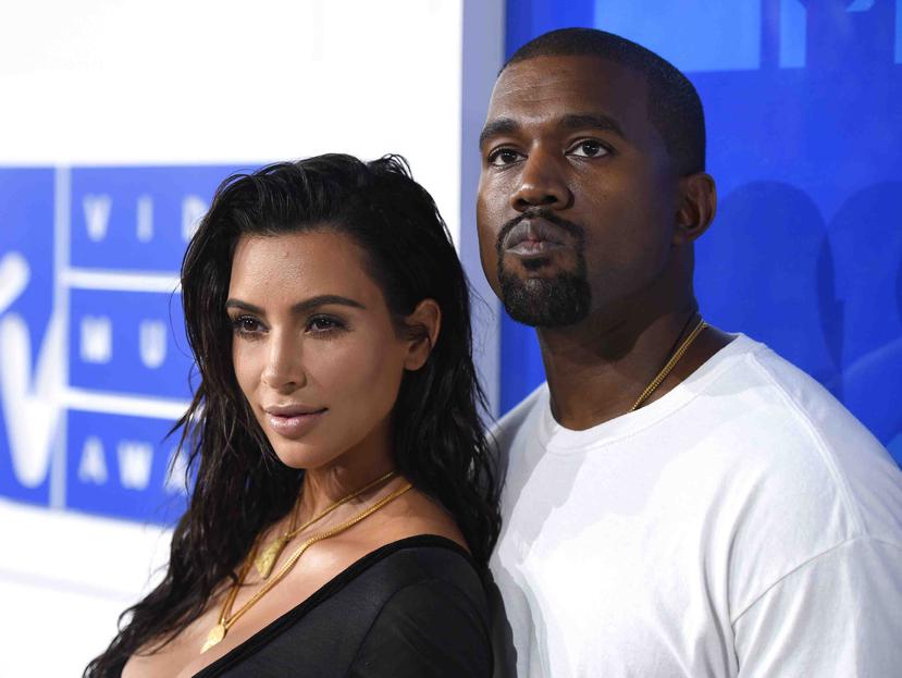 La socialité Kim Kardashian anunció el nacimiento de su tercer hijo. (AP)