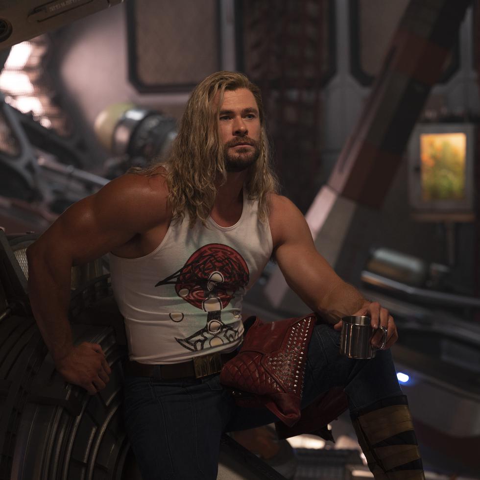 Una escena de la cinta "Thor: Love and Thunder", de Marvel Studios, protagonizada por Chris Hemsworth  (Jasin Boland/Marvel Studios-Disney via AP)