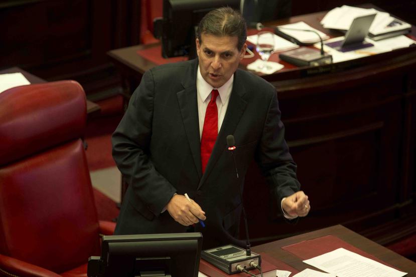 Los senadores populares Ángel Rosa, Antonio Fas Alzamora y Gilberto Rodríguez también votaron en contra.