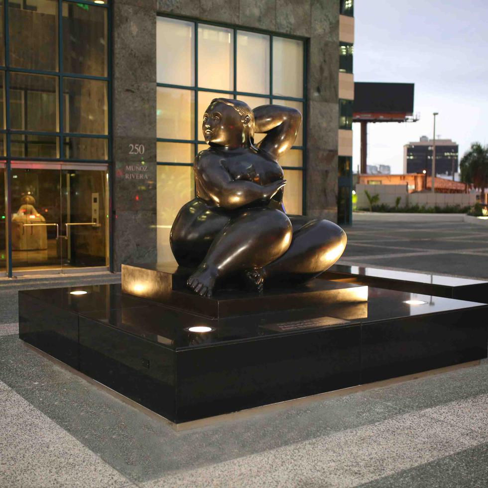 "Mujer sentada" fue creada por Botero en el 2002 y es una de tres esculturas fundidas en el 2004. (Suministrada)