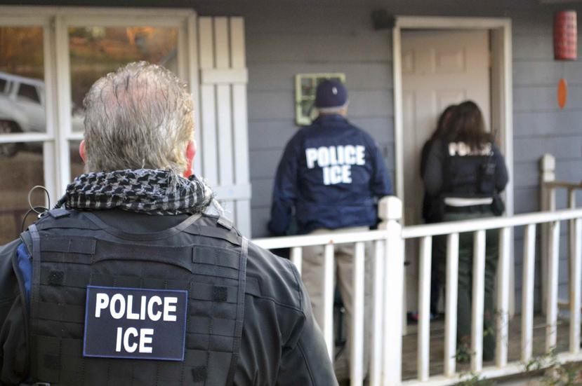El joven, que se acogió al programa DACA en 2014, carece de antecedentes y fue detenido cuando los agentes del Servicio de Inmigración y Aduanas (ICE). (AP)