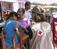La Cruz Roja Americana evalúa daños en casas afectadas por el huracán Fiona
