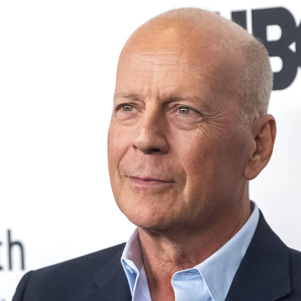 ARCHVO - Bruce Willis en una premiere en Nueva York el 11 de octubre de 2019. Un año después de anunciar que se retiraría de la actuación por padecer afasia, la familia del actor de 67 años dijo en un comunicado que tiene un diagnóstico de demencia frontotemporal.  (Foto Charles Sykes/Invision/AP, archivo)
